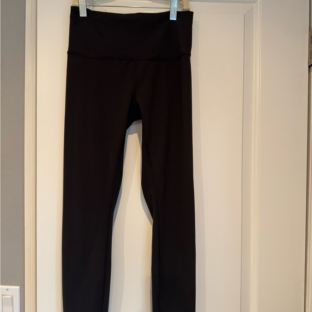Lululemon Athletica Black Wunder Leggings (size 8)